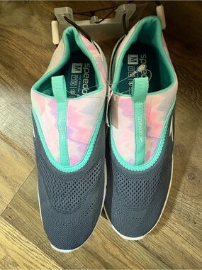 Speedo Women's Gray & Teal Slip-On Water Shoes with Pastel Pink Accent